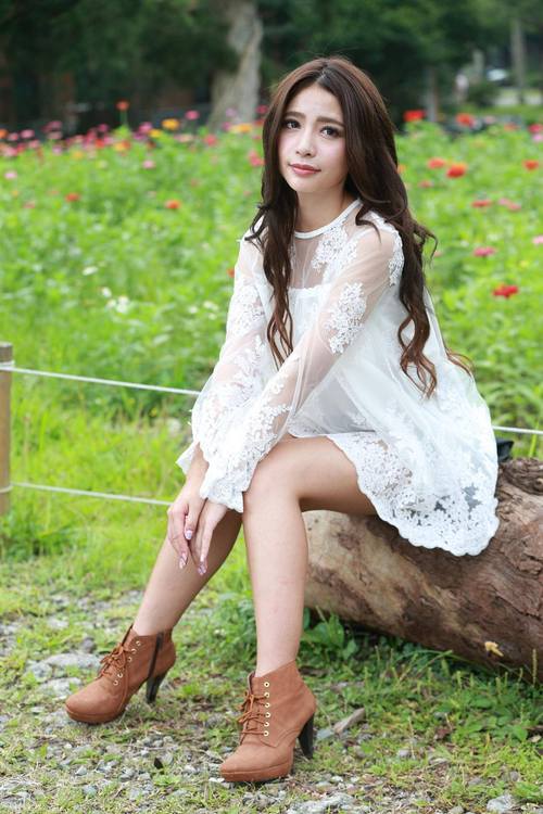 中文字幕一区二区三区精华液,2021国产成人精品久久,色吧五月婷婷